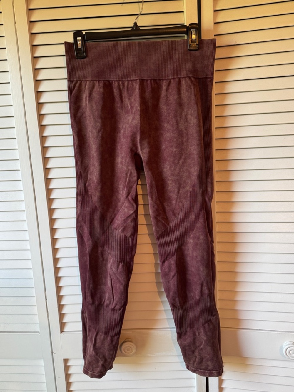 PINK Victoria's Secret Ribbed Leggings - Plum Pink